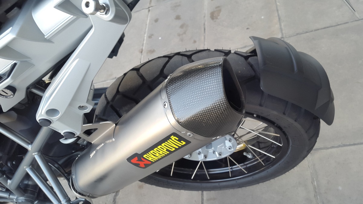 bmw-r-1200-gs-tripleblack-2013-akrapovic-esaasc-619305-MLA25017822312_082016-F.jpg